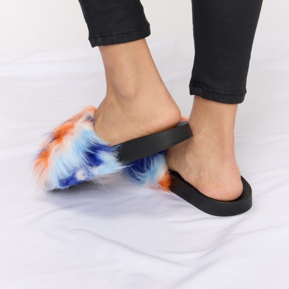 Vida Furry Open-Toe Sandals - Picture 5 of 7